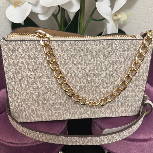 Michael Kors Handbags - NWT! Michael Kors Signature Logo Pull Chain White/Grey Belt Bag, Size: Small